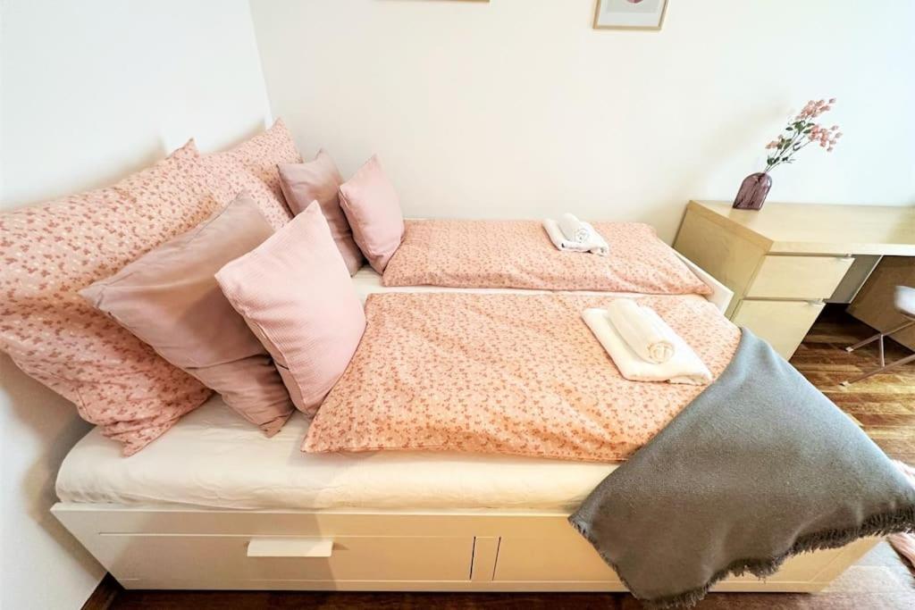 Exclusive Penthouse Near Citycenter 120M2 +Netflix Krakau Buitenkant foto