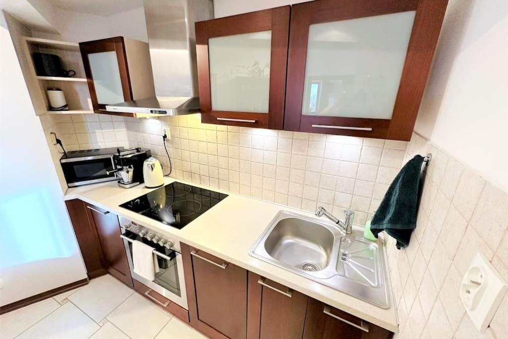 Exclusive Penthouse Near Citycenter 120M2 +Netflix Krakau Buitenkant foto