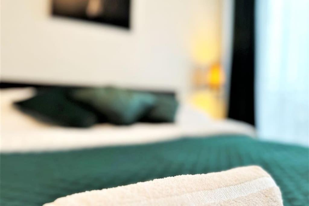 Exclusive Penthouse Near Citycenter 120M2 +Netflix Krakau Buitenkant foto