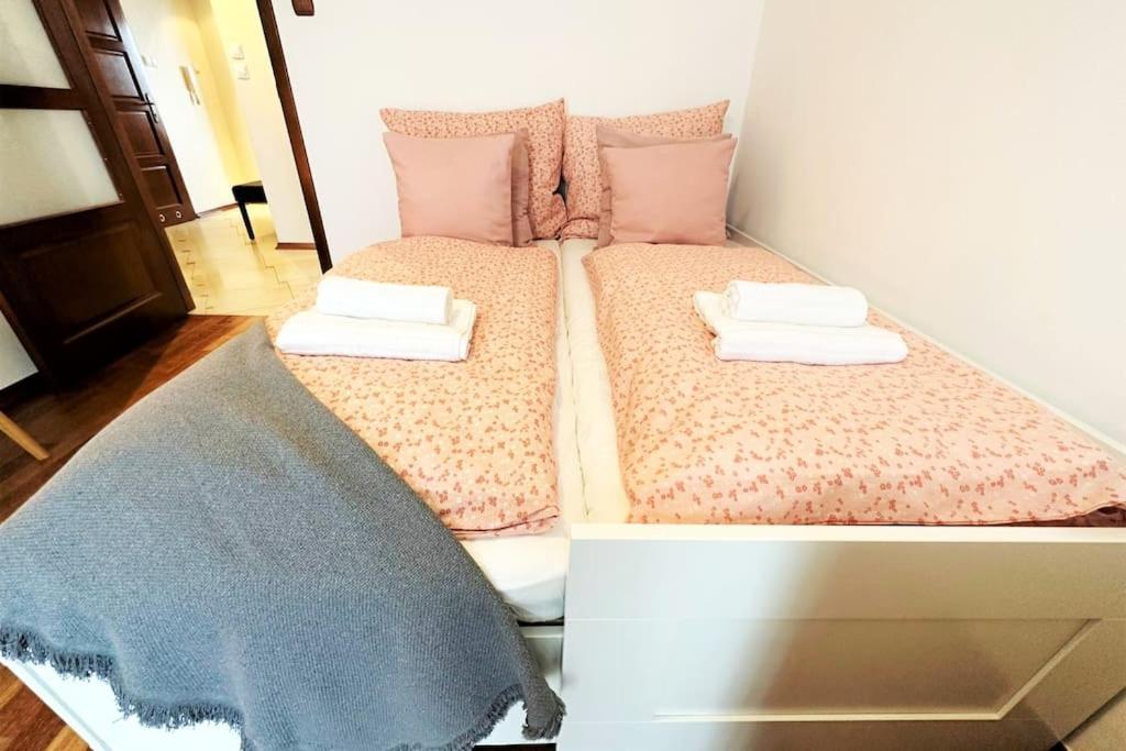 Exclusive Penthouse Near Citycenter 120M2 +Netflix Krakau Buitenkant foto