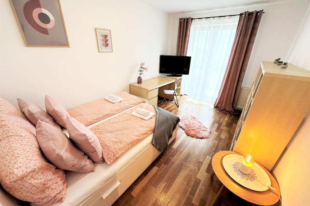 Exclusive Penthouse Near Citycenter 120M2 +Netflix Krakau Buitenkant foto